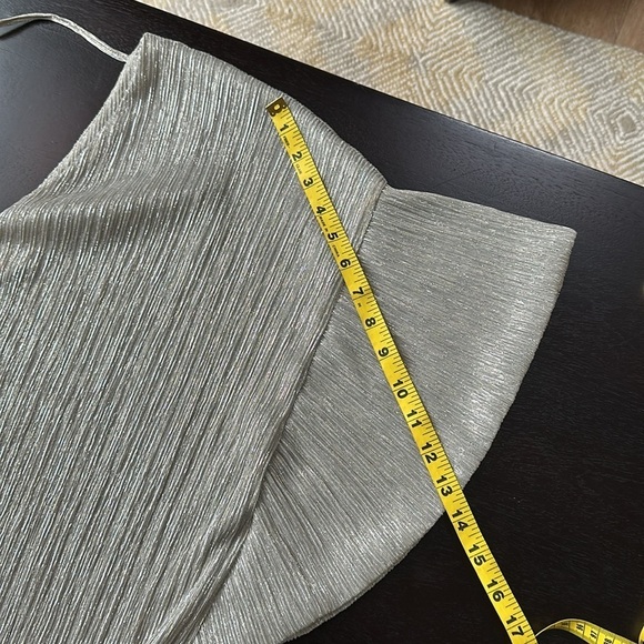Anthropologie Vanessa Virginia metallic silver v neck flutter sleeve top - Picture 5 of 10